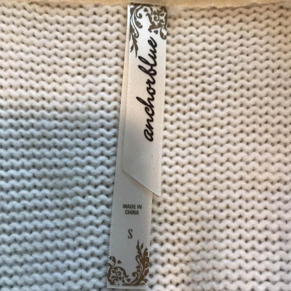 Sweater - Picture 2 of 3